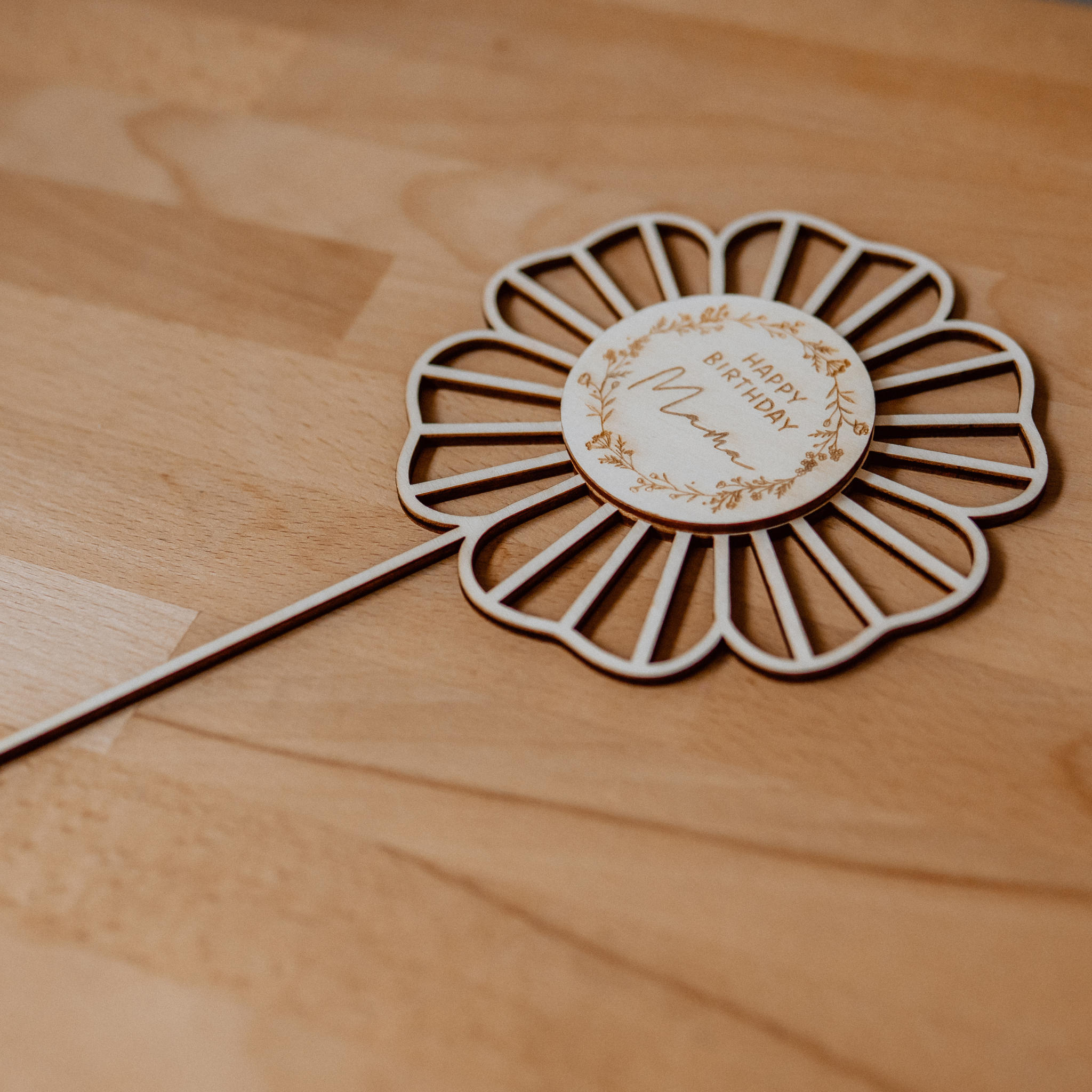 Geburtstagsblume, die nicht verwelkt - langlebiger Blumenschmuck / Cake Topper