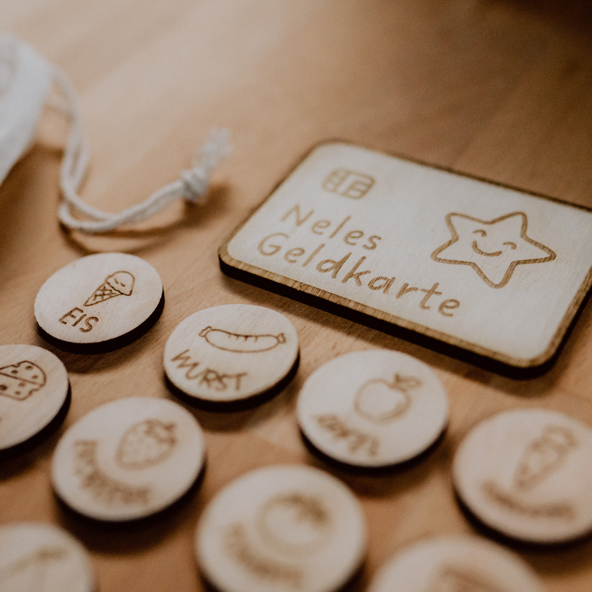 Geldbeutel mit Spielgeld & Geldkarte