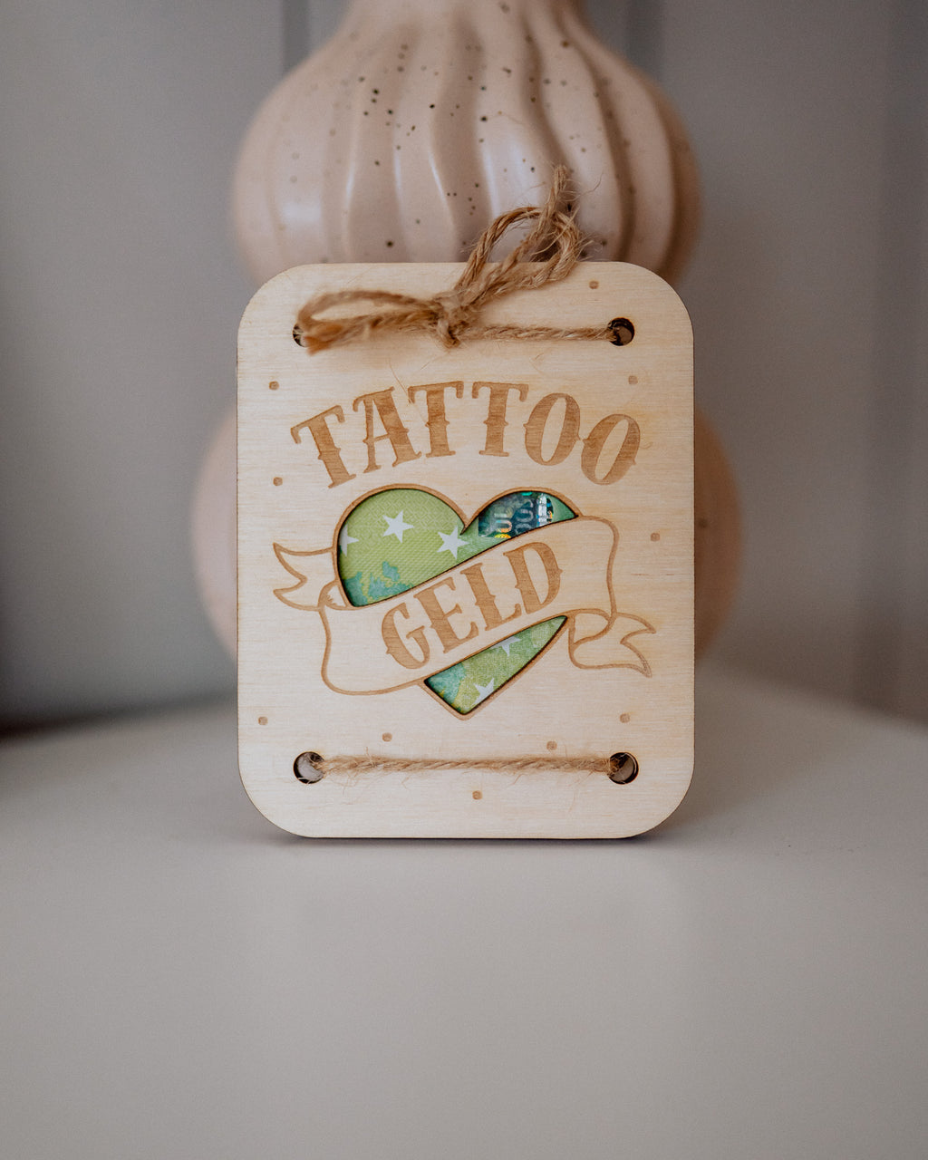 Geldgeschenk-Karte - "Tattoo" aus Holz
