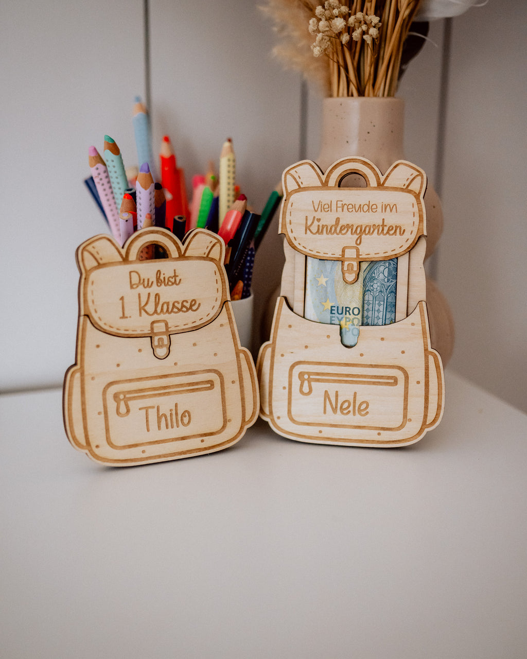Personalisierter Rucksack aus Holz als Geldgeschenk – "Einschulung & Kindergarten"