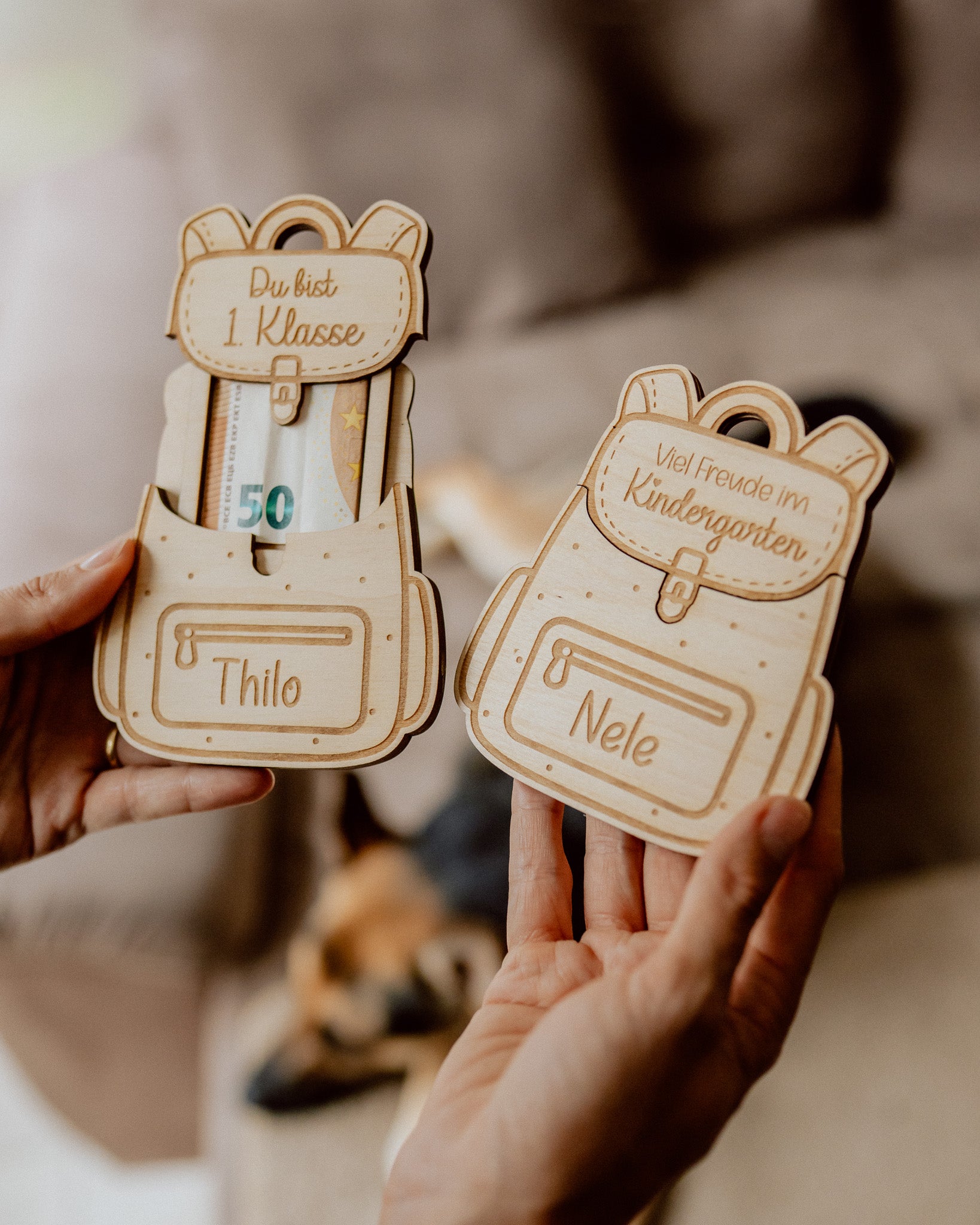 Personalisierter Rucksack aus Holz als Geldgeschenk – "Einschulung & Kindergarten"