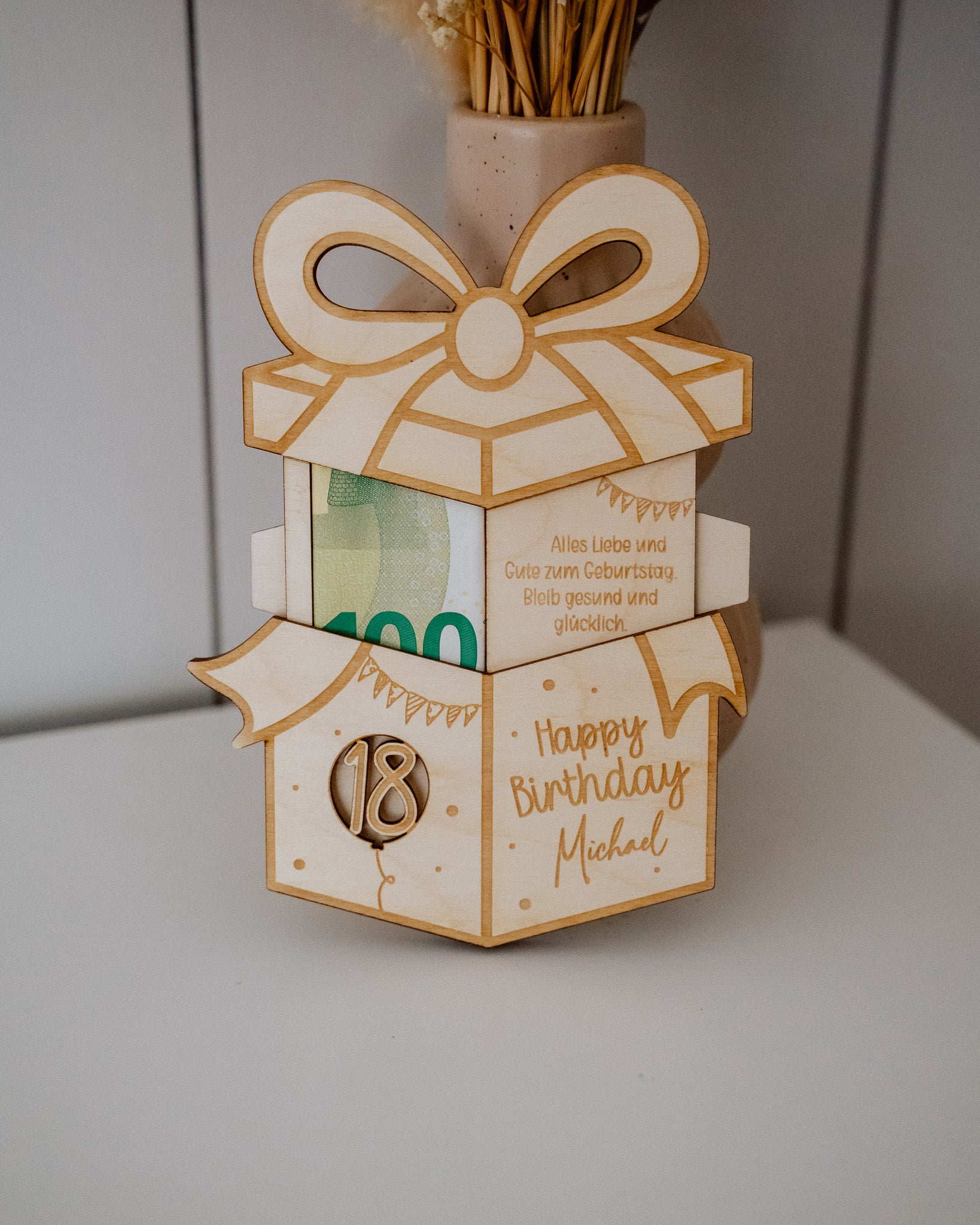 Geldgeschenk - "Happy Birthday" mit persönlicher Nachricht