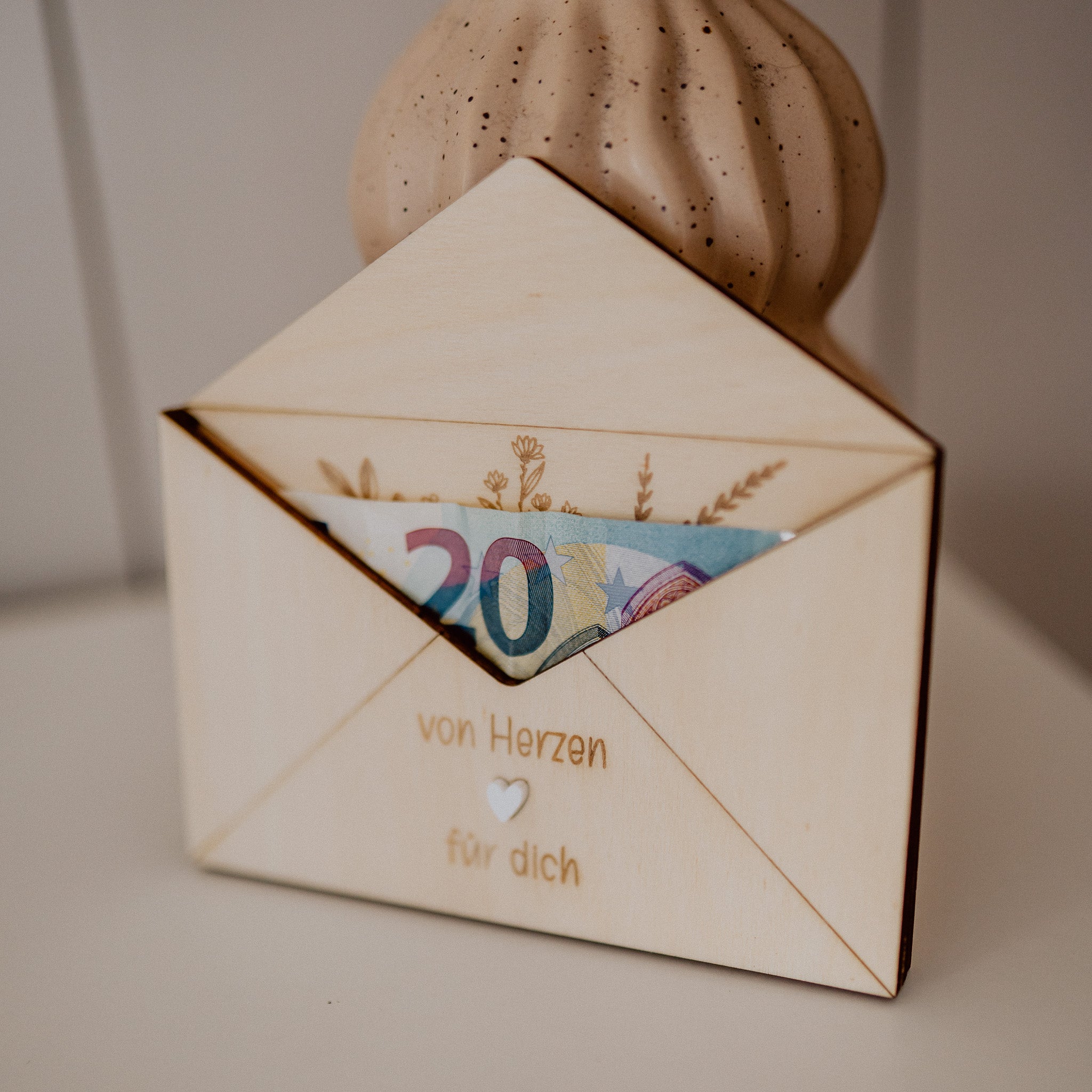 Geschenkumschlag aus Holz