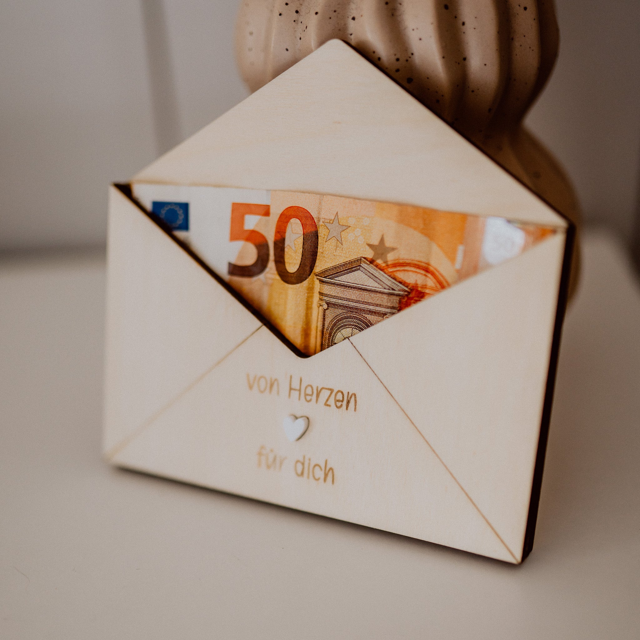 Geschenkumschlag aus Holz