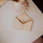 Geschenkumschlag aus Holz