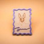 Personalisiertes Hundebild aus Holz im Acryl-Rahmen (rechteckig)