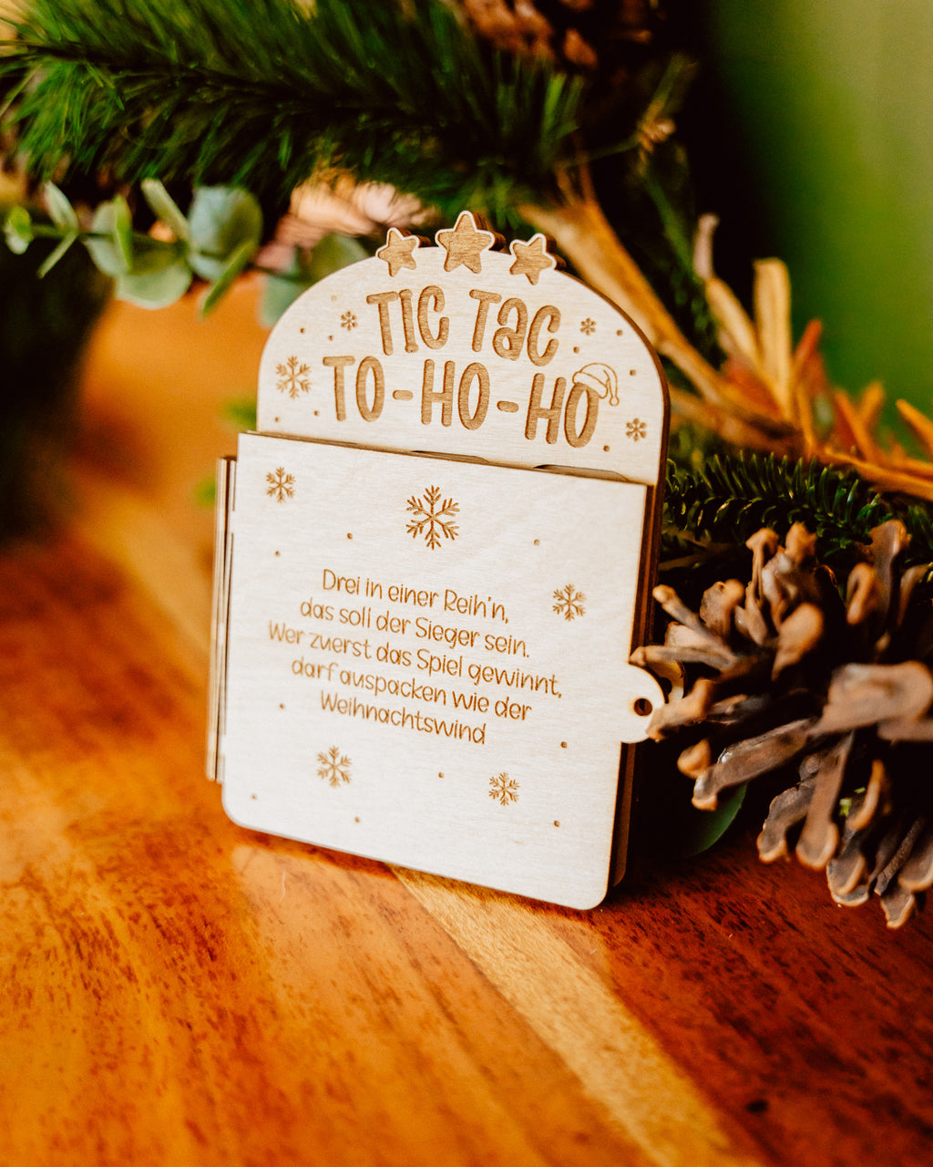 Tic Tac To-Ho-Ho – Wer darf das erste Geschenk auspacken? - Weihnachtsspiel