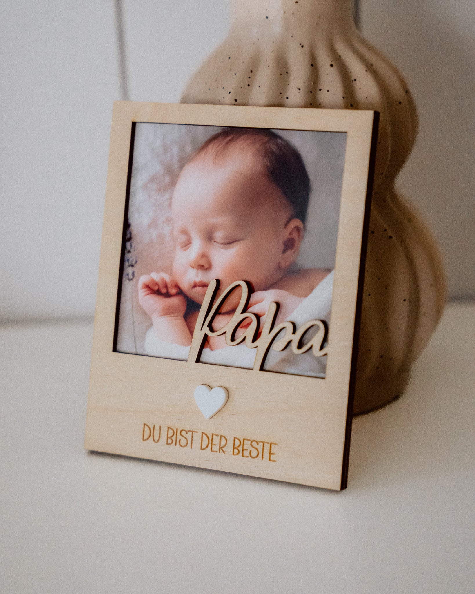 Personalisierter Holz-Bilderrahmen – Geschenk für Mama, Papa, Oma & Opa
