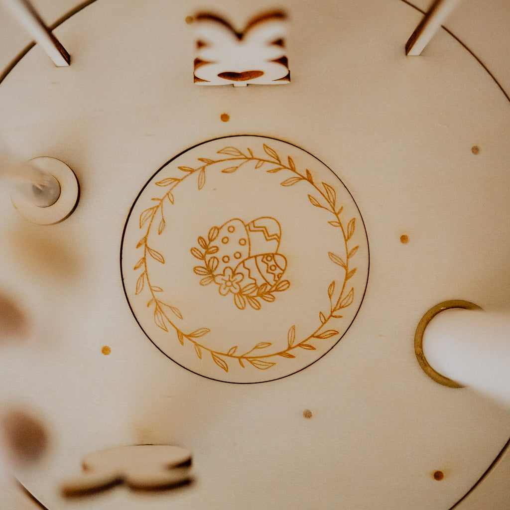 Holzkranz "Ostern" - erweiterbar für Geburtstage