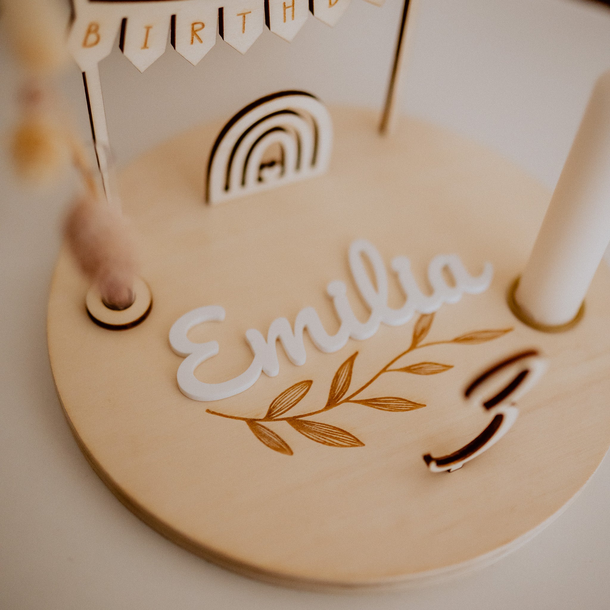 Holzkranz "Geburtstag" mit Acryl-Name